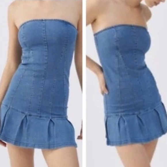 BDG Asymmetrical One-Shoulder Top S + Urban Outfitters Denim Strapless Dress M - Picture 6 of 9